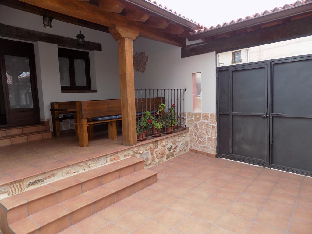 Casas Rurales Las Eras III Ayllón Екстериор снимка